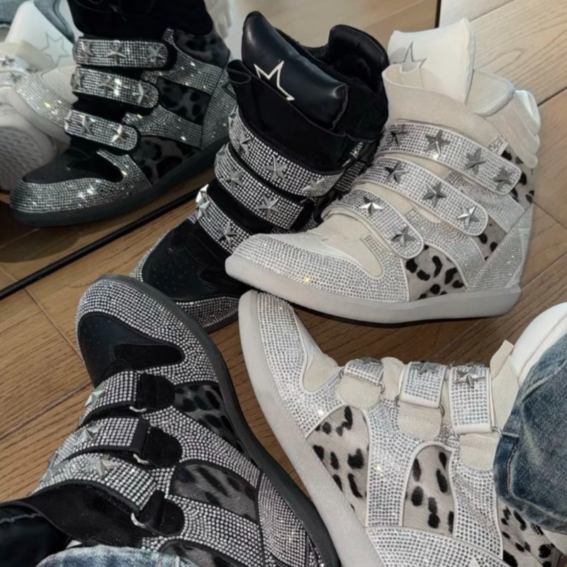 Ethnic Modern Fashion - Sepatu Sneakers Wedges Tersembunyi Model Tinggi,
