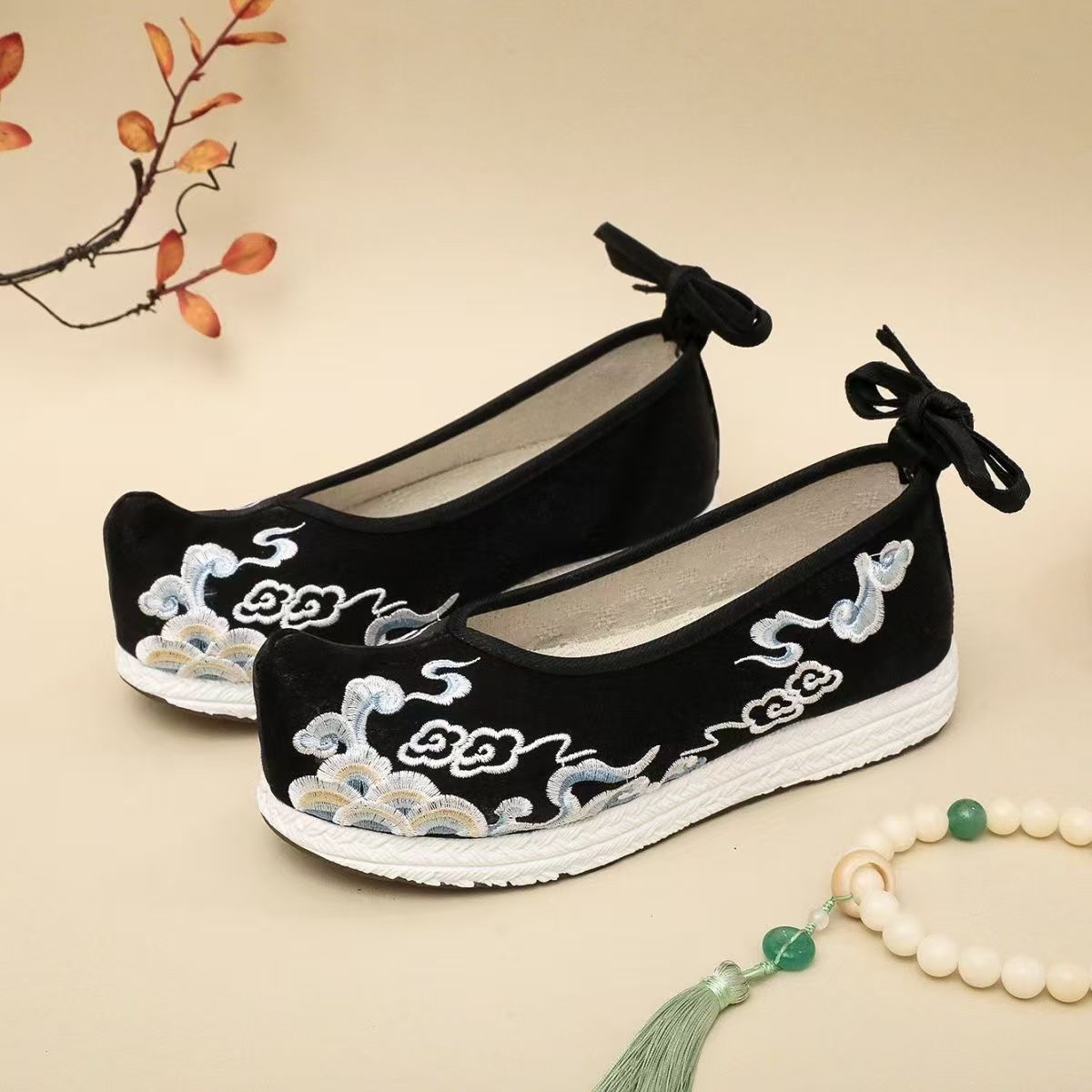 Sepatu Hanfu Bordir Ukuran Bes - Ethnic Fashion Women ulasan dan harga